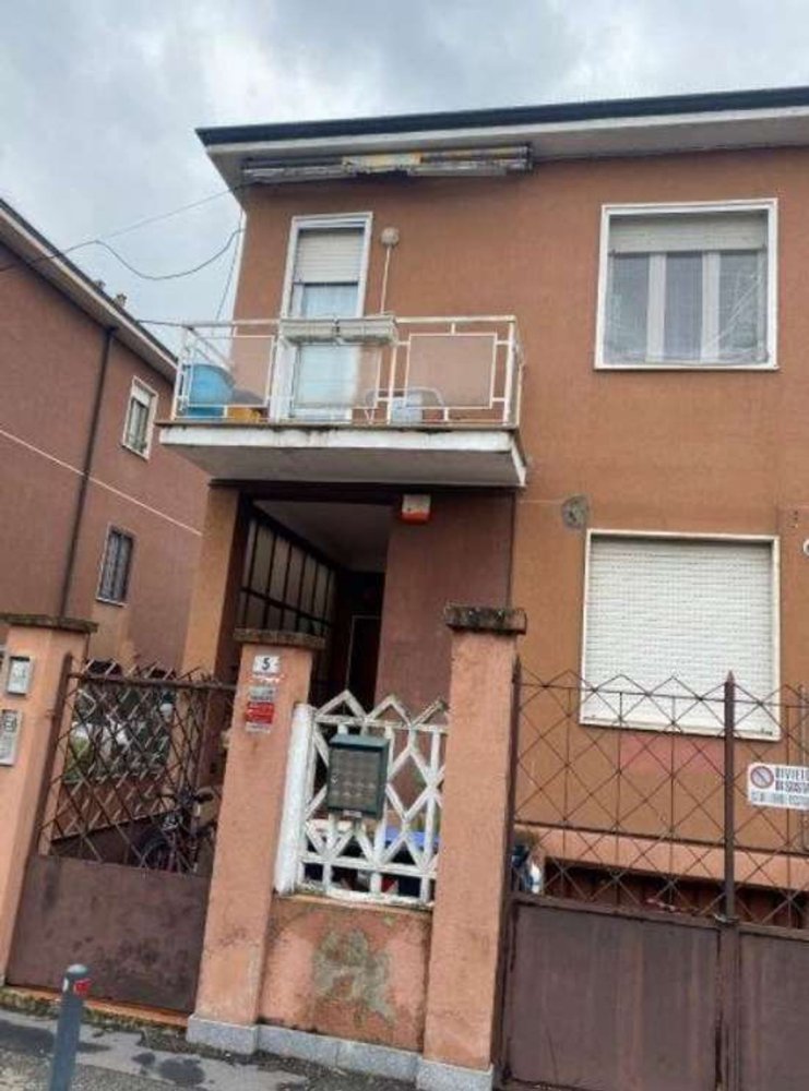 4غرفة شقة في Settimo Milanese, Italy رقم 4608