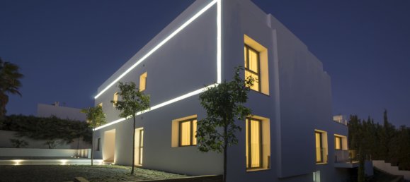 5 bedrooms Villa in Marbella, Spain No. 19597 34