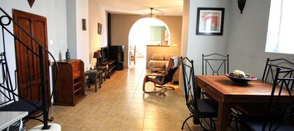 5 bedrooms Villa in Valencia, Spain No. 167540 2