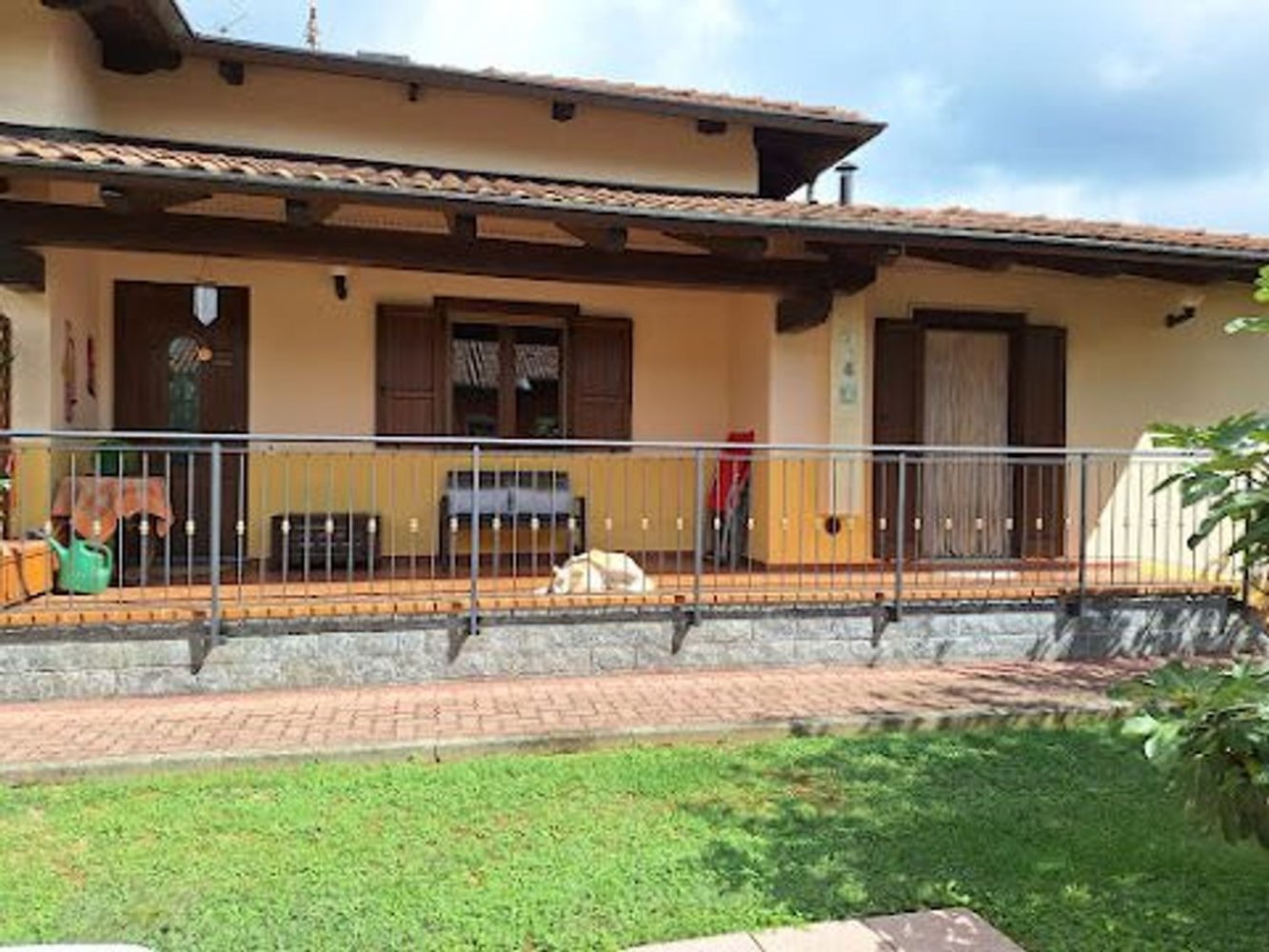 4 bedrooms House in Biella, Italy No. 335220
