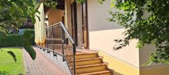 4 bedrooms House in Biella, Italy No. 335220 3