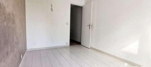 2 Schlafzimmer Wohnung in Chilly-Mazarin, France, Nr. 315156 8
