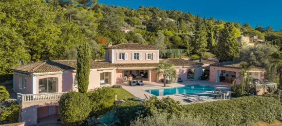 6 bedrooms Villa in Mougins, France No. 1701 2