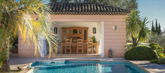 6 bedrooms Villa in Mougins, France No. 1701 4