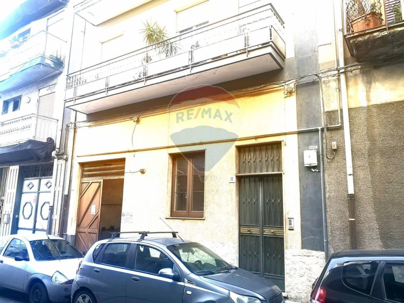 4-salle Appartement à Misterbianco, Italy No. 232961