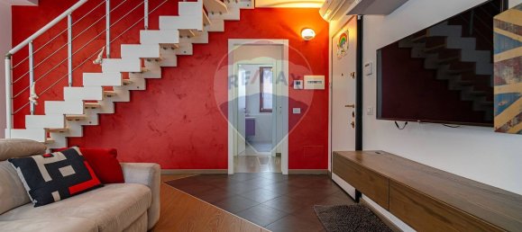 Apartamento de 4 habitaciónes en Seregno, Italy No. 334600 7