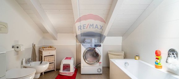 Apartamento de 4 habitaciónes en Seregno, Italy No. 334600 25