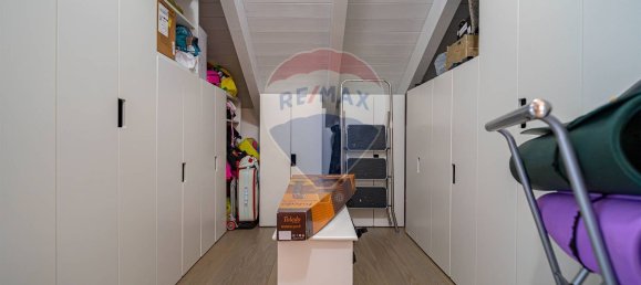 Apartamento de 4 habitaciónes en Seregno, Italy No. 334600 28