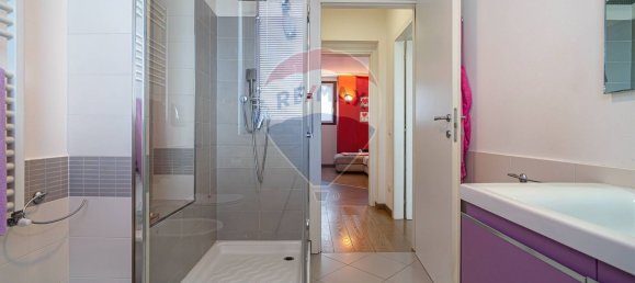 Apartamento de 4 habitaciónes en Seregno, Italy No. 334600 10