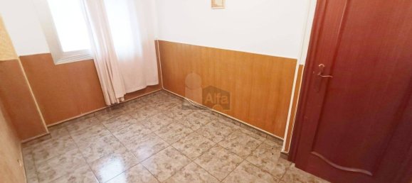 3 Schlafzimmer Wohnung in L'Hospitalet de Llobregat, Spain, Nr. 138254 17