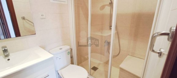 3 Schlafzimmer Wohnung in L'Hospitalet de Llobregat, Spain, Nr. 138254 19