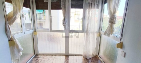 3 Schlafzimmer Wohnung in L'Hospitalet de Llobregat, Spain, Nr. 138254 9