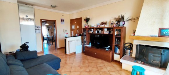 5 rooms Apartment in Laterina Pergine Valdarno, Italy No. 167273 7