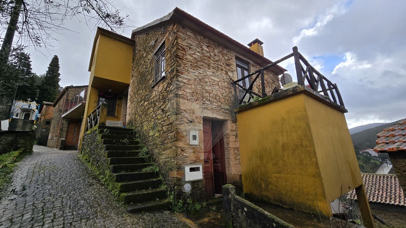 2 chambres Maison à Seia, Portugal No. 29779