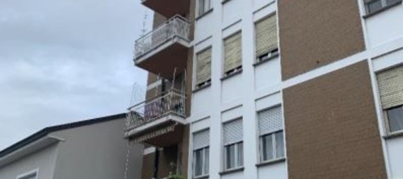 4-salle Appartement à Turbigo, Italy No. 16811 2