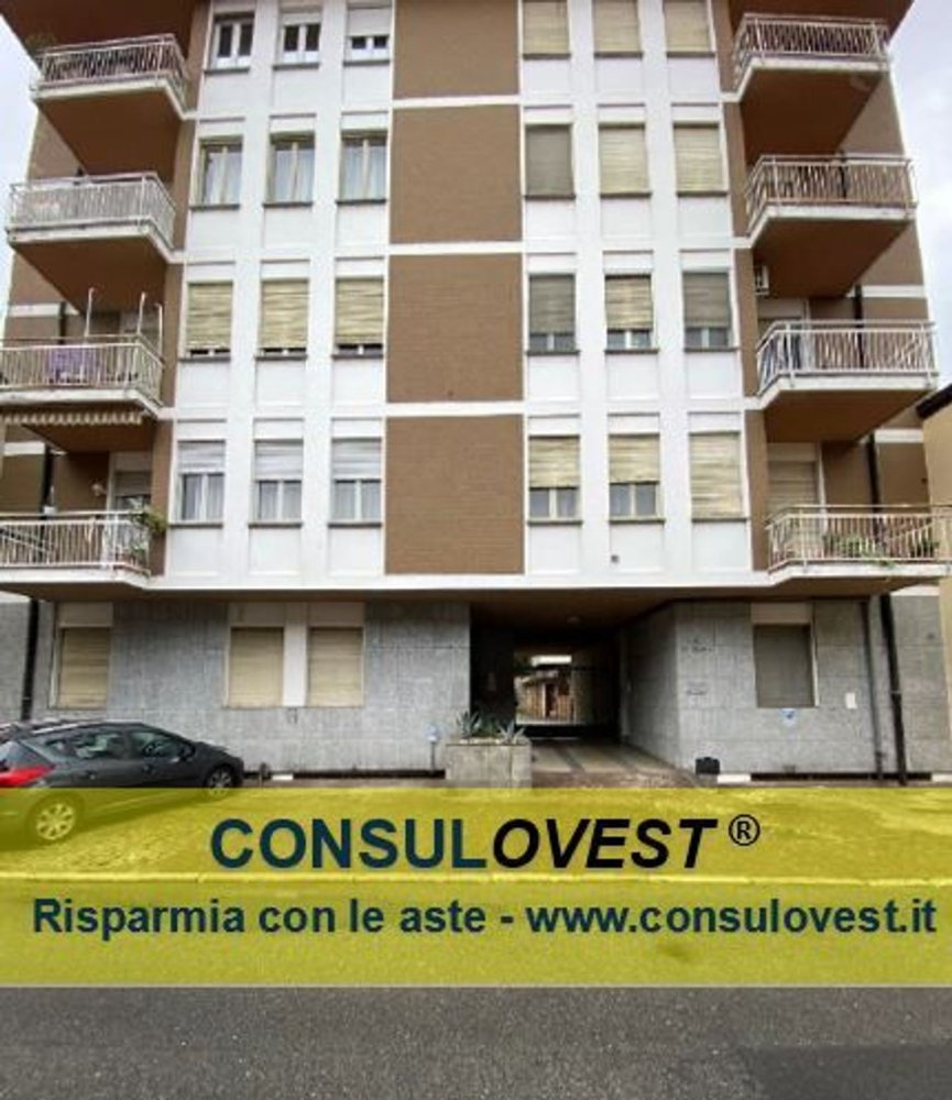 4-salle Appartement à Turbigo, Italy No. 16811