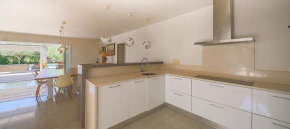 5 bedrooms Villa in Lecci, France No. 355588 7