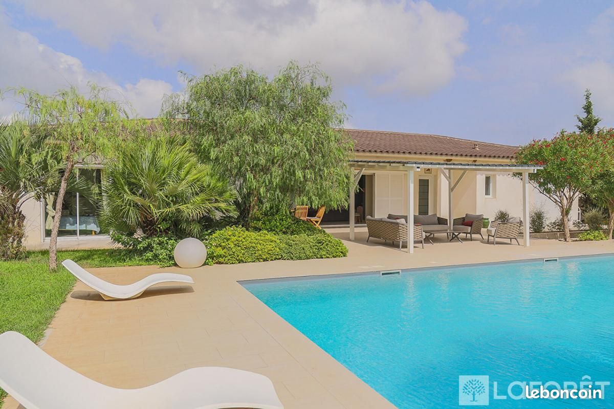 5 bedrooms Villa in Lecci, France No. 355588