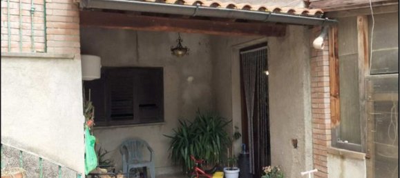 7 rooms Apartment in Castiglion Fiorentino, Italy No. 197666 6