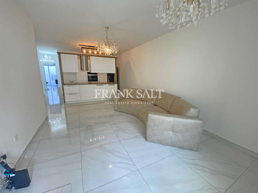 2 غرف نوم طابقين في Iklin, Malta رقم 1817