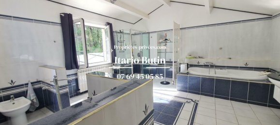 5 Schlafzimmer Haus in Pezenas, France, Nr. 359752 13