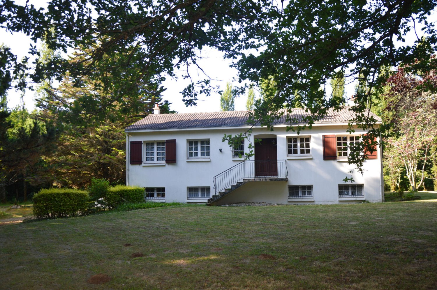 Villa T4 em Sainte-Flaive-des-Loups, France N.º 106446