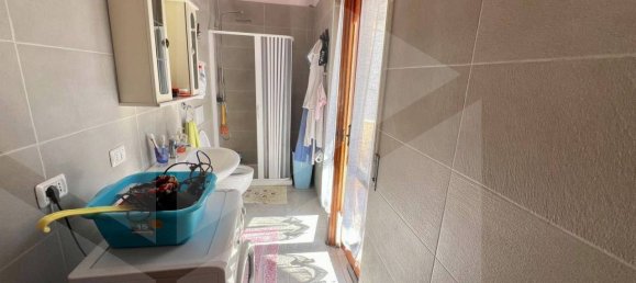 4-salle Appartement à San Salvo, Italy No. 25513 12