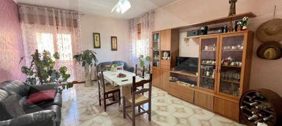 4-salle Appartement à San Salvo, Italy No. 25513 2