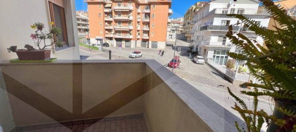 4-salle Appartement à San Salvo, Italy No. 25513 14