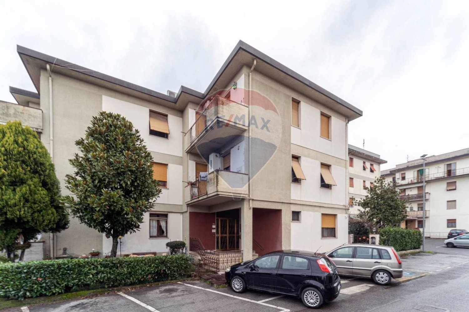 2 bedrooms Apartment in Reggello, Italy No. 283180