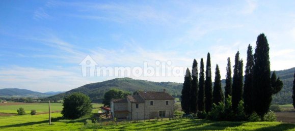Casa de 3 dormitorios en Passignano sul Trasimeno, Italy No. 175979 2