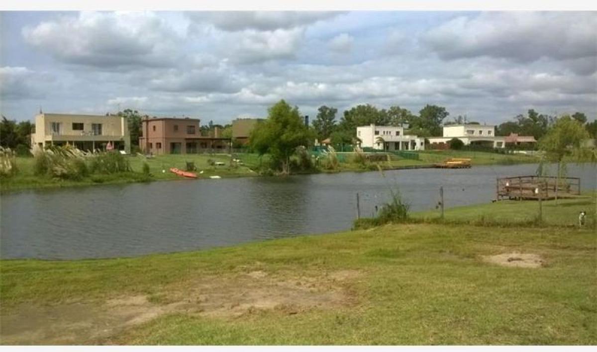  قطعة أرض في Tigre, Argentina رقم 120910