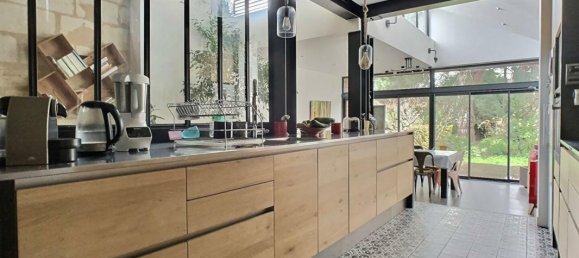 5 bedrooms House in Bordeaux, France No. 333261 2