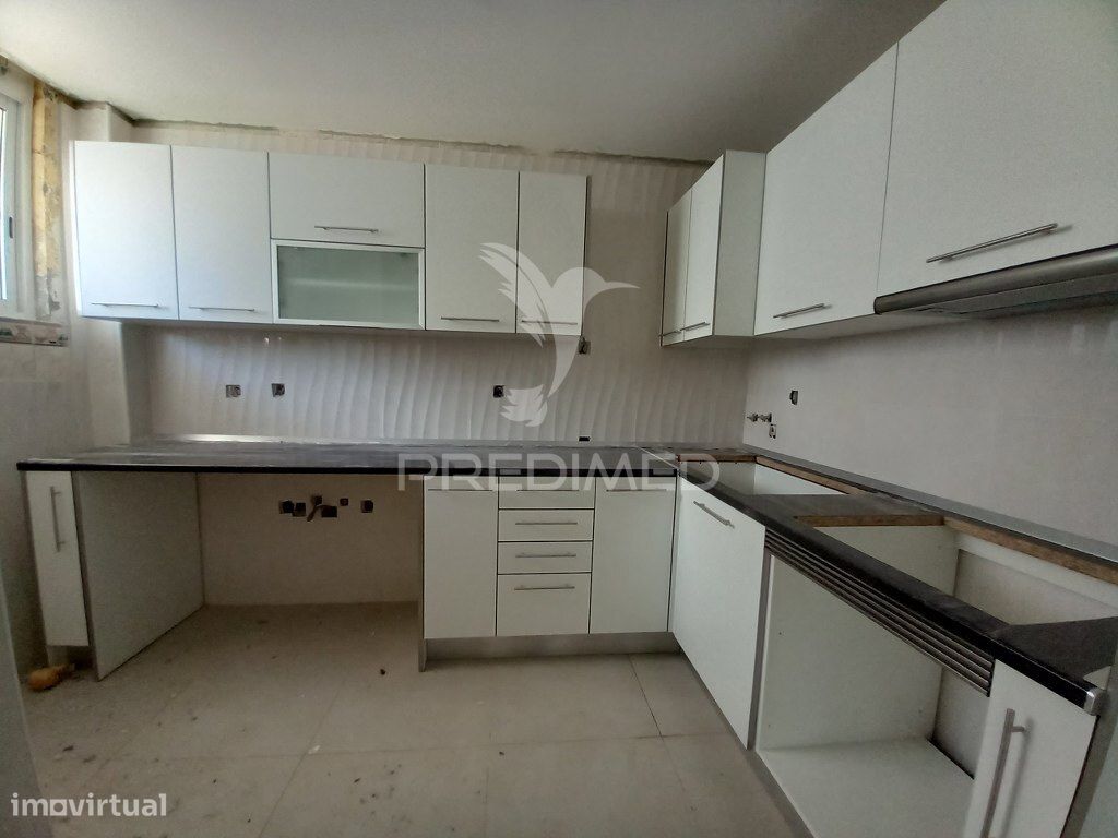 4 bedrooms Apartment in Montijo, Portugal No. 84458