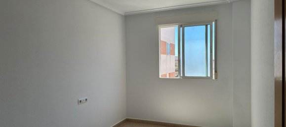 Квартира с 2 спальнями в Торревьеха, Аликанте, Валенсия, Испания № 370034 10