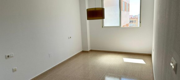 Квартира с 2 спальнями в Торревьеха, Аликанте, Валенсия, Испания № 370034 3