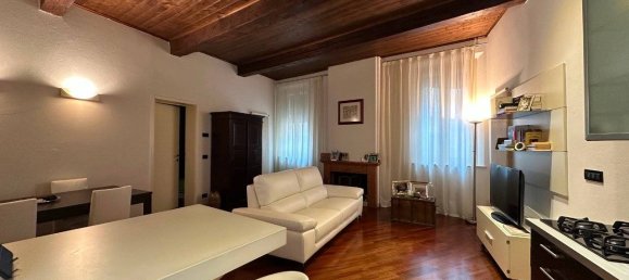 1 bedroom Apartment in Ferrara, Italy No. 278960 5