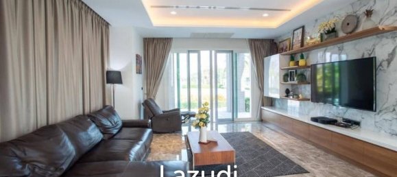 5 bedrooms Villa in Hua Hin, Thailand No. 19940 4