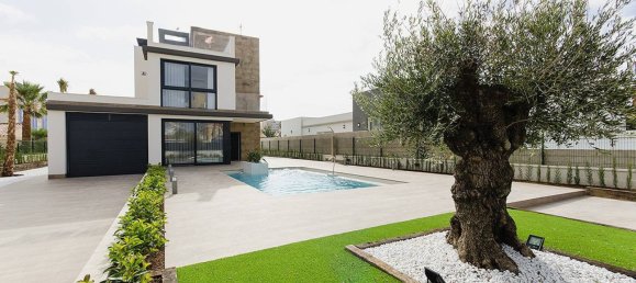 Villa de 3 dormitorios en Dehesa De Campoamor, Spain No. 291007 16