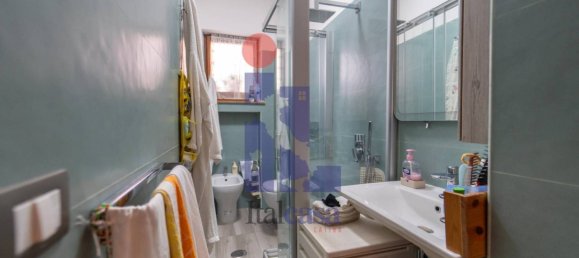 4 Schlafzimmer Wohnung in Latina, Italy, Nr. 300577 13