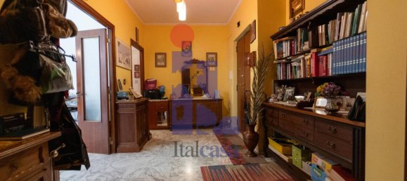 4 Schlafzimmer Wohnung in Latina, Italy, Nr. 300577 3
