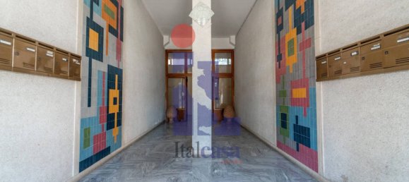 4 Schlafzimmer Wohnung in Latina, Italy, Nr. 300577 2