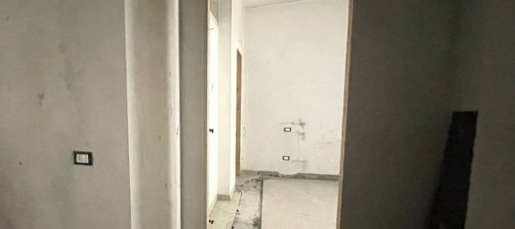 Квартира с 2 комнатами в Камайоре, Италия № 129483 8