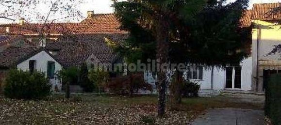 8 Schlafzimmer Villa in Motta de' Conti, Italy, Nr. 131197 7