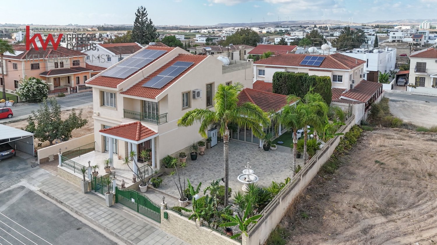 5 غرف نوم فيلا في Larnaka, Cyprus رقم 26955