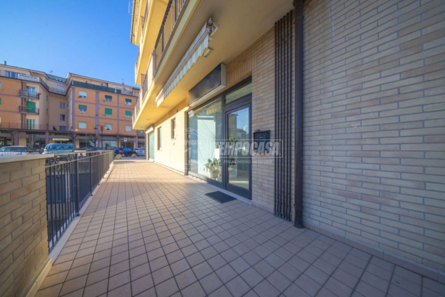 Armazém em Montegranaro, Italy 100 m² N.º 87834