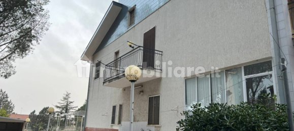 Villa de 5 dormitorios en Pedara, Italy No. 171908 2