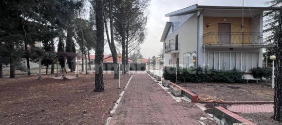 Villa de 5 dormitorios en Pedara, Italy No. 171908 16