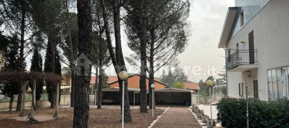 Villa de 5 dormitorios en Pedara, Italy No. 171908 4