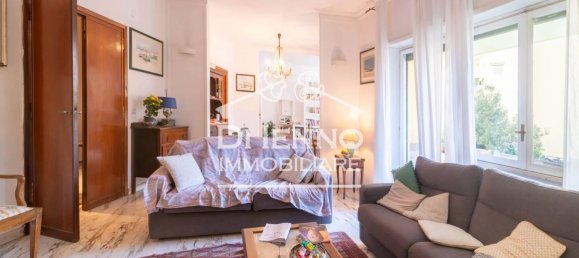 6 bedrooms Apartment in Rome, Italy No. 377719 4